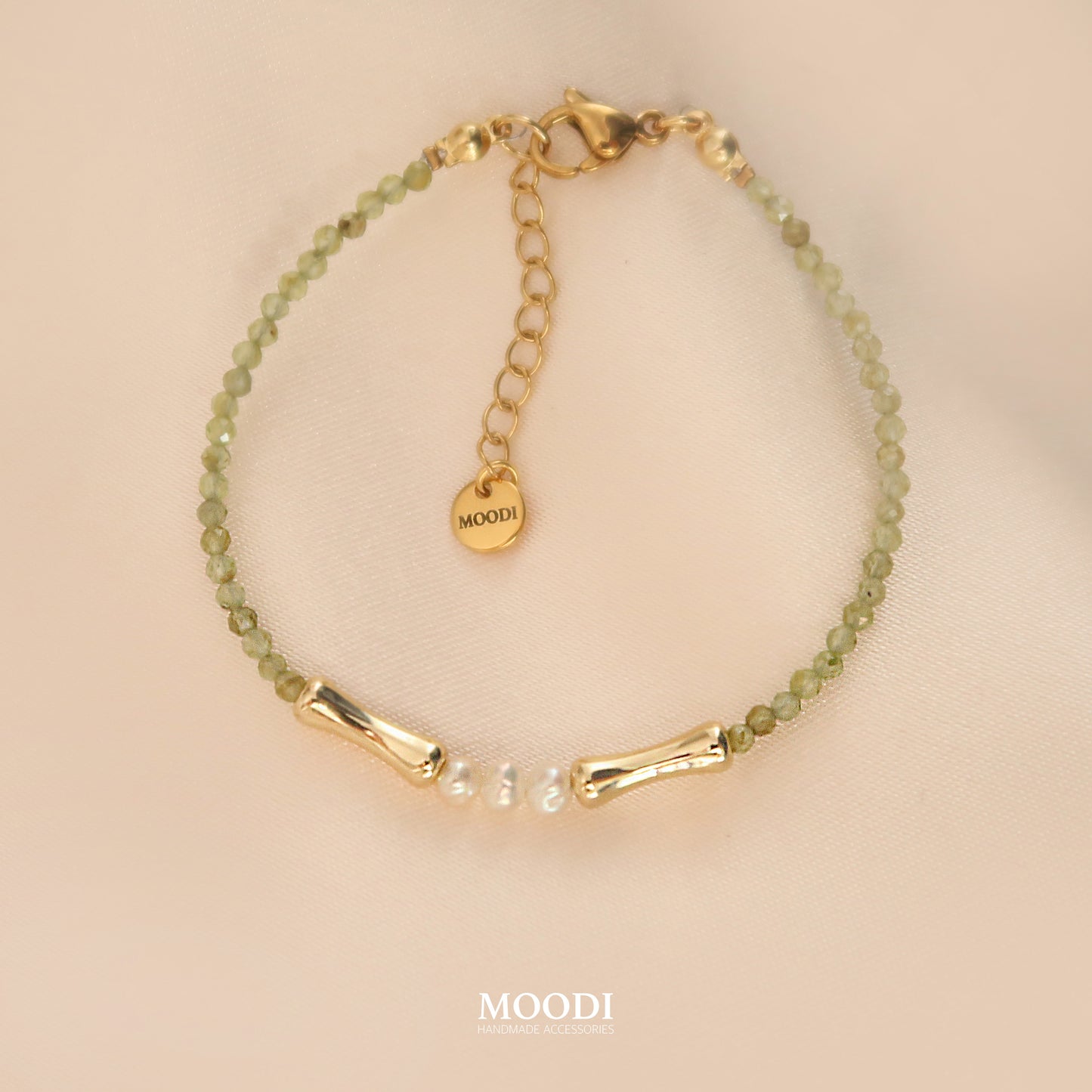 Гривна с камъни Пренит 4