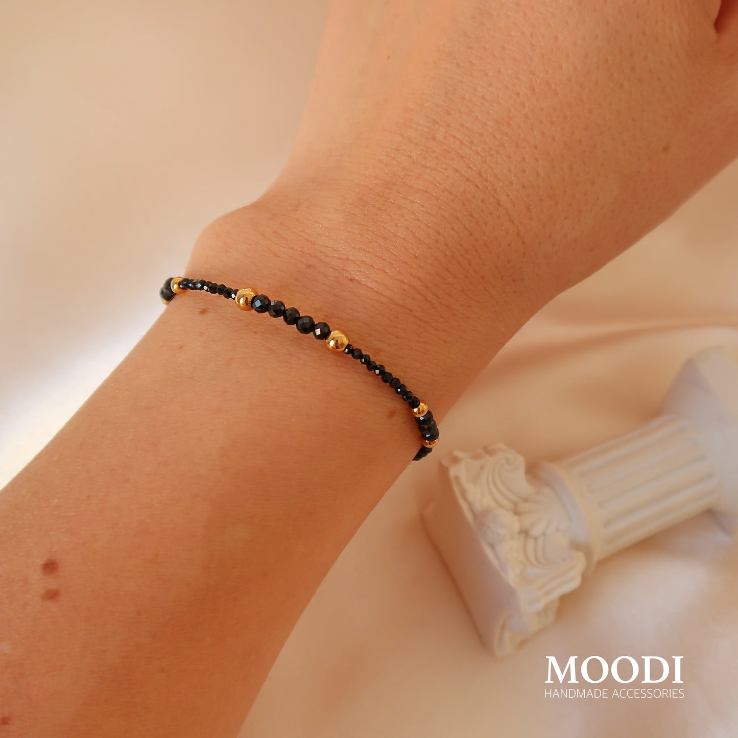 Гривна от Черен турмалин 2Thin Version