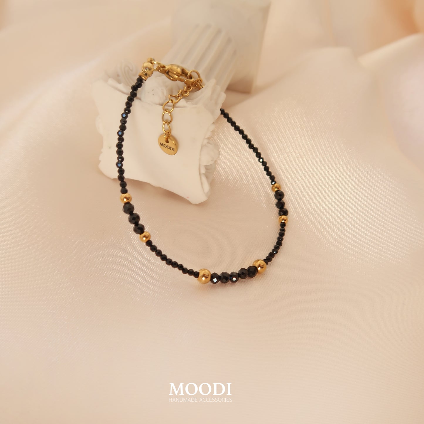 Гривна от Черен турмалин 2Thin Version