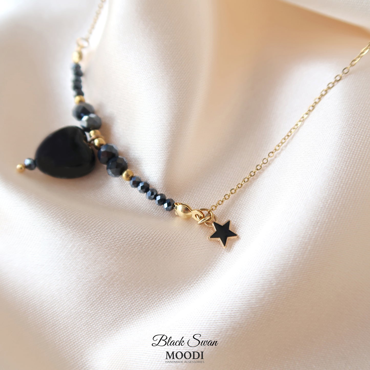 Колие "Black Swan"