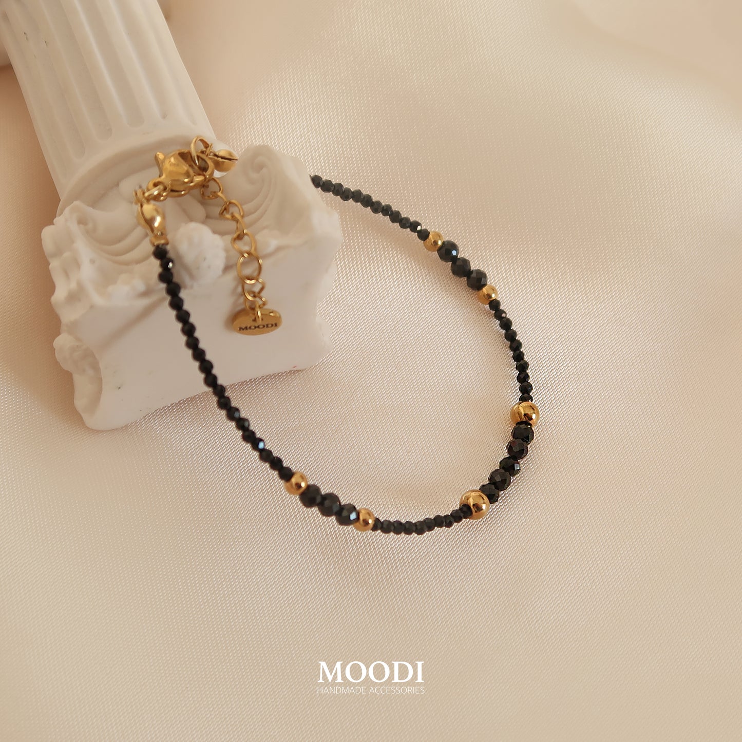 Гривна от Черен турмалин 2Thin Version