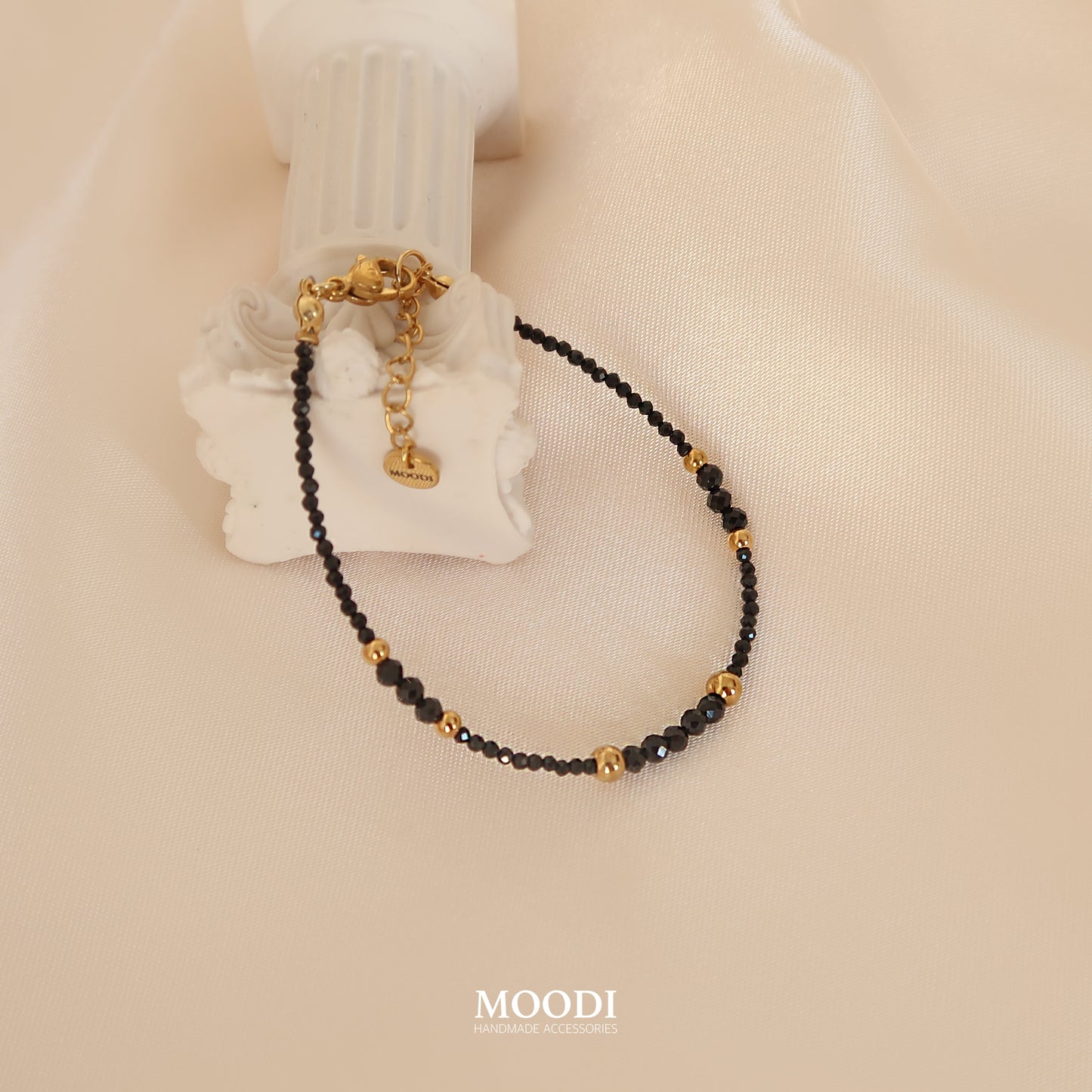 Гривна от Черен турмалин 2Thin Version