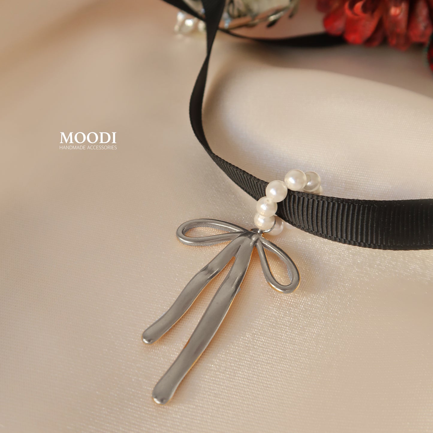 Нежен Чоукър "Ribbon" в два цвята