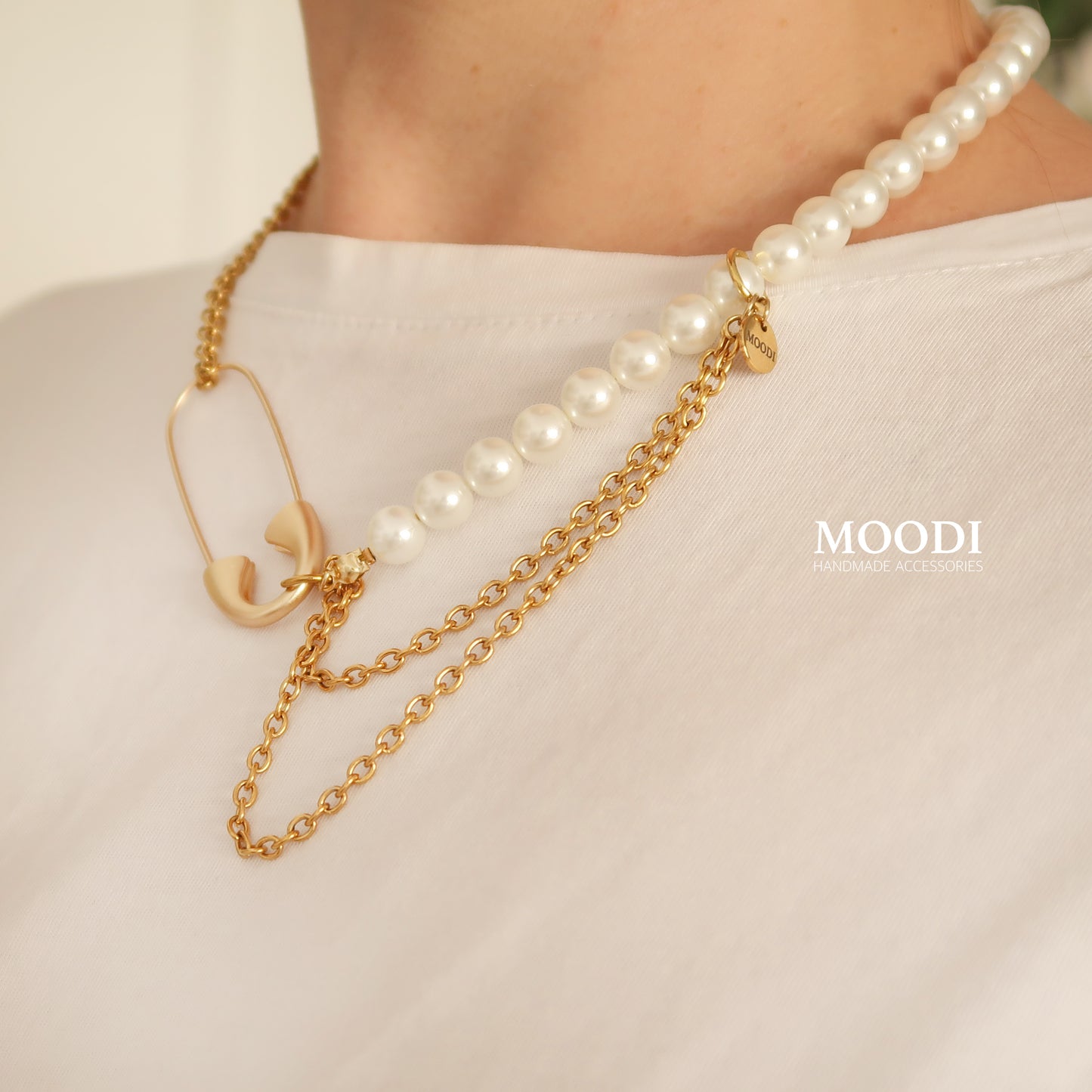 Kолие "Big Secret"