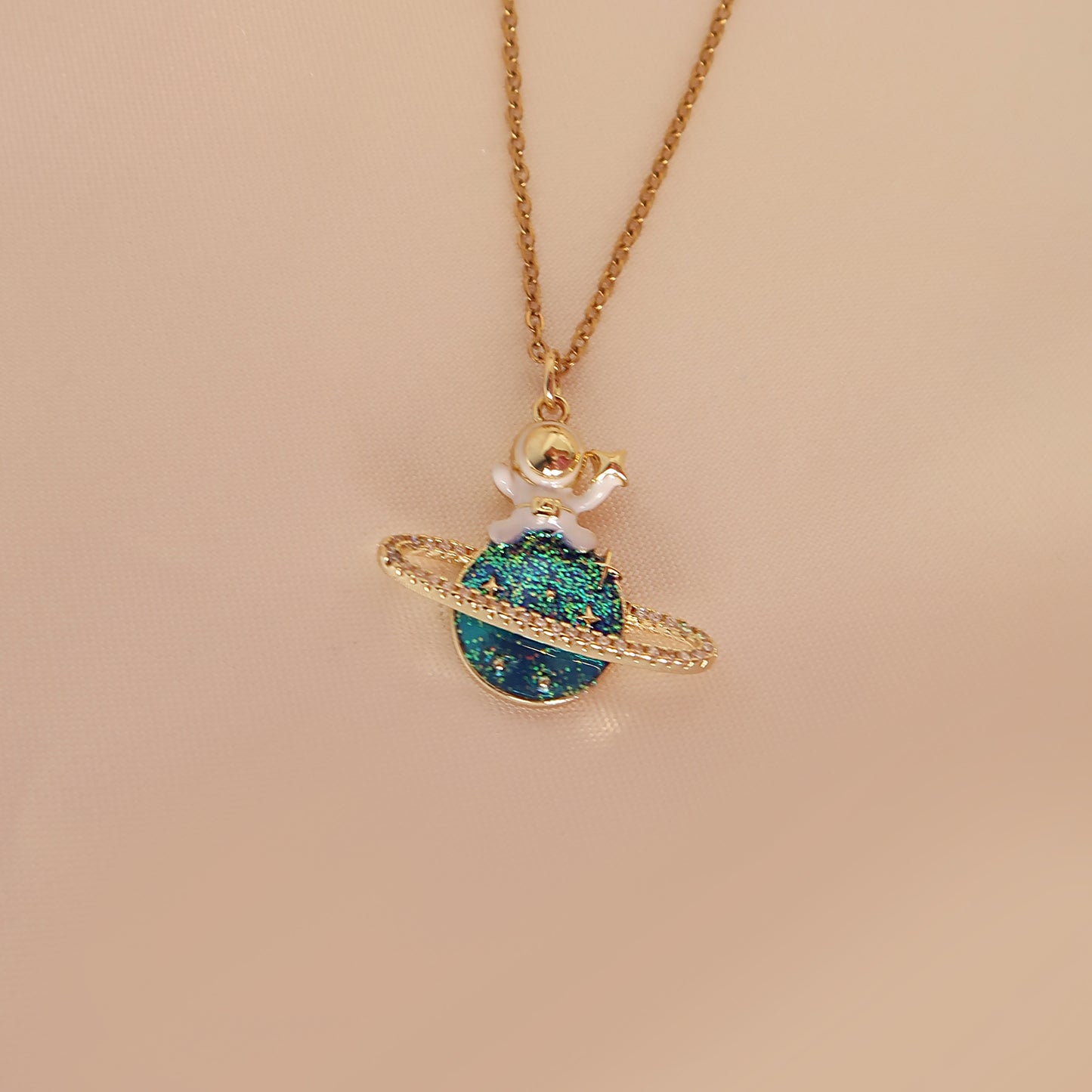 Колие "Spaceman"