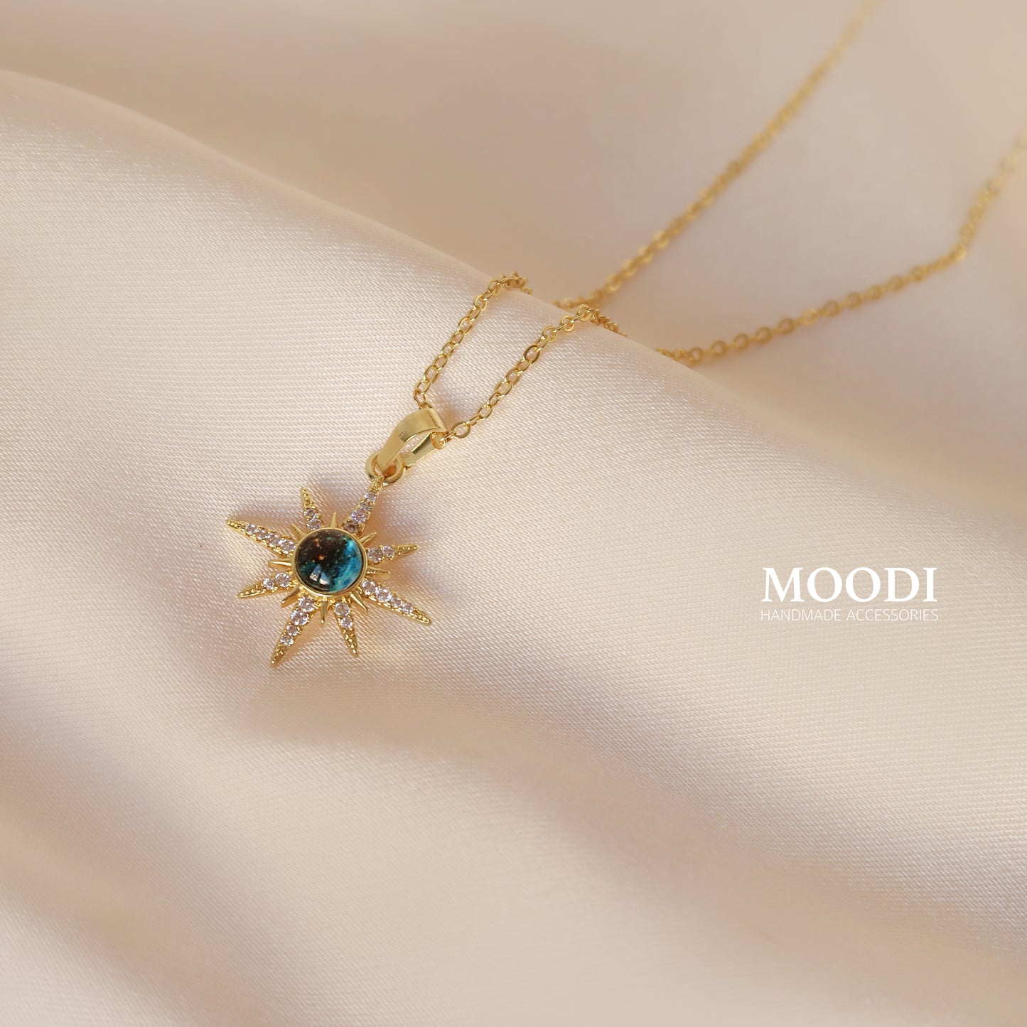 Колие Galactic "Earth star"