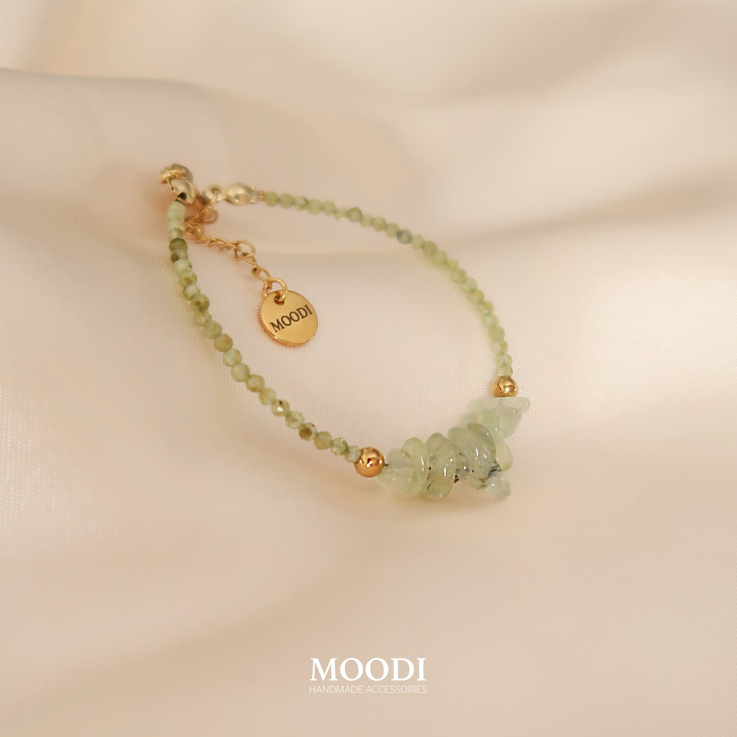 Гривна с камъни Пренит 3