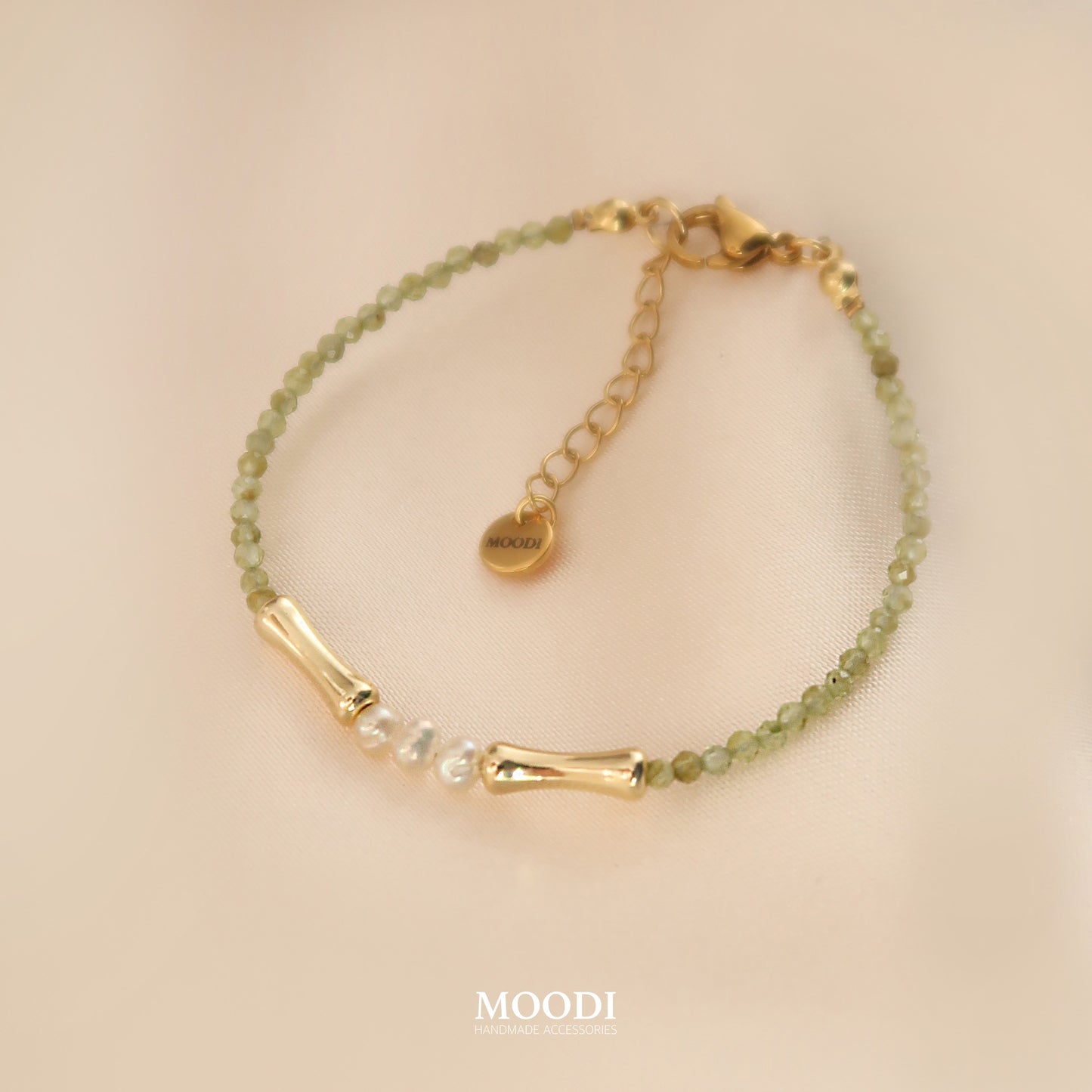 Гривна с камъни Пренит 4