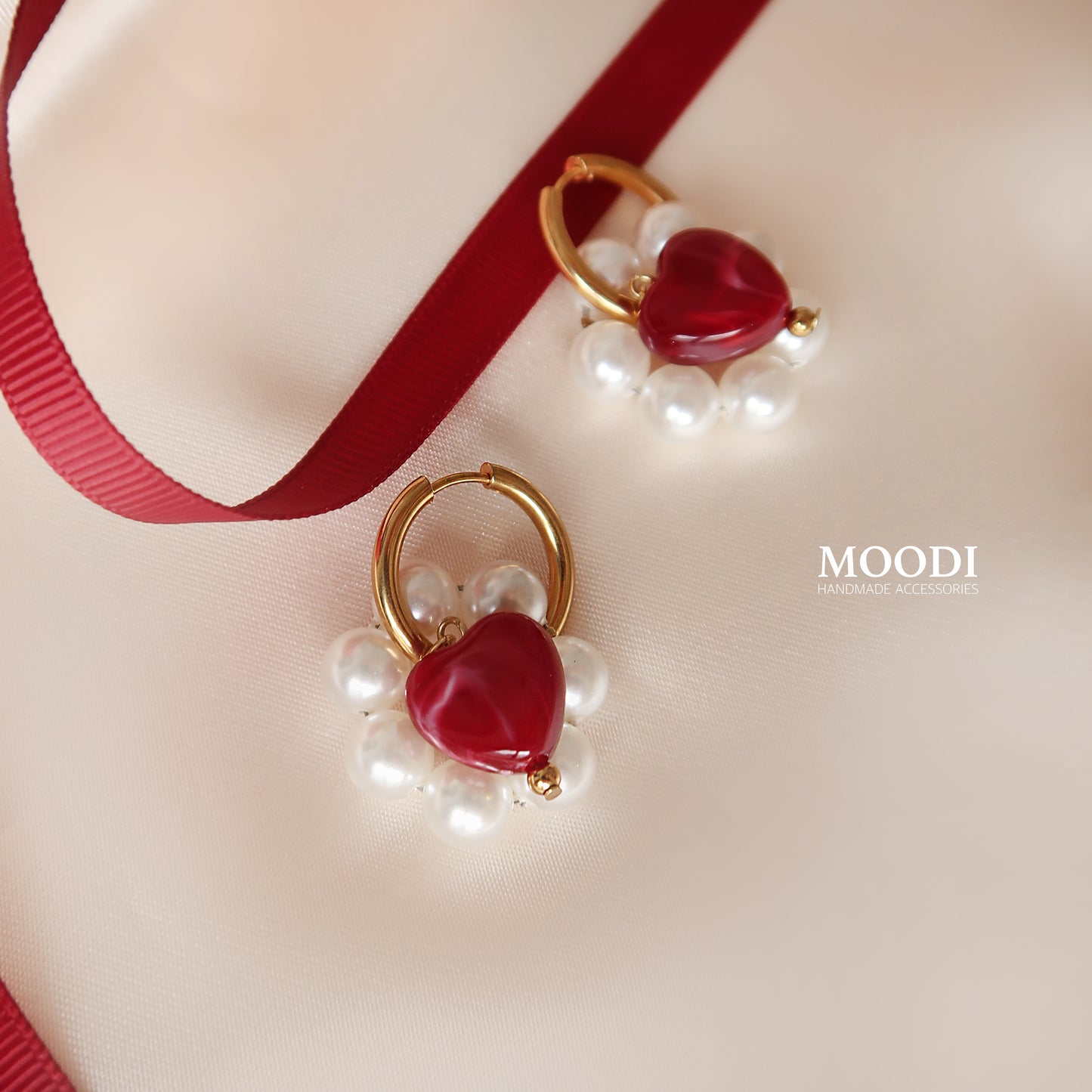 Red luxury heart earrings
