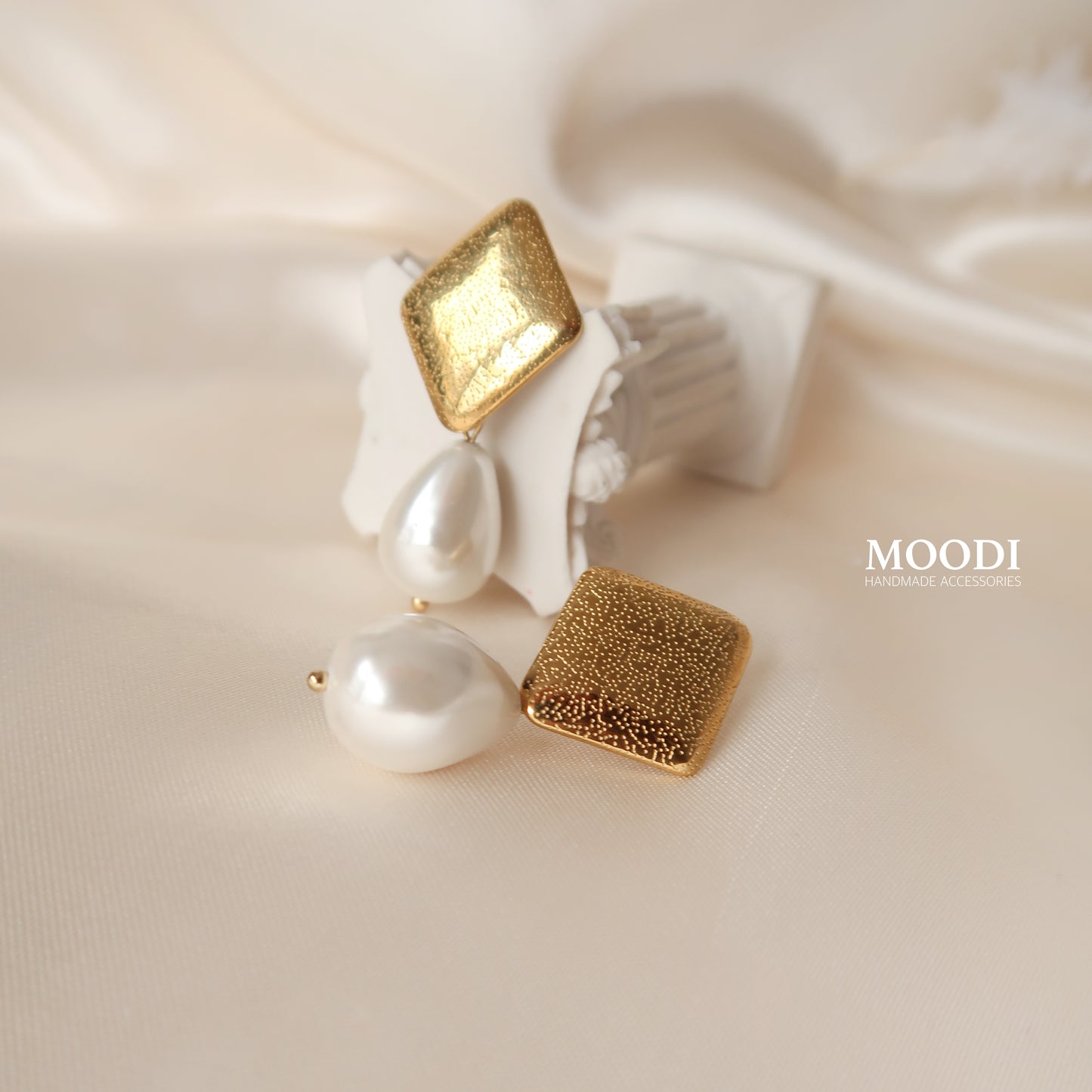 Обеци "Celeste"