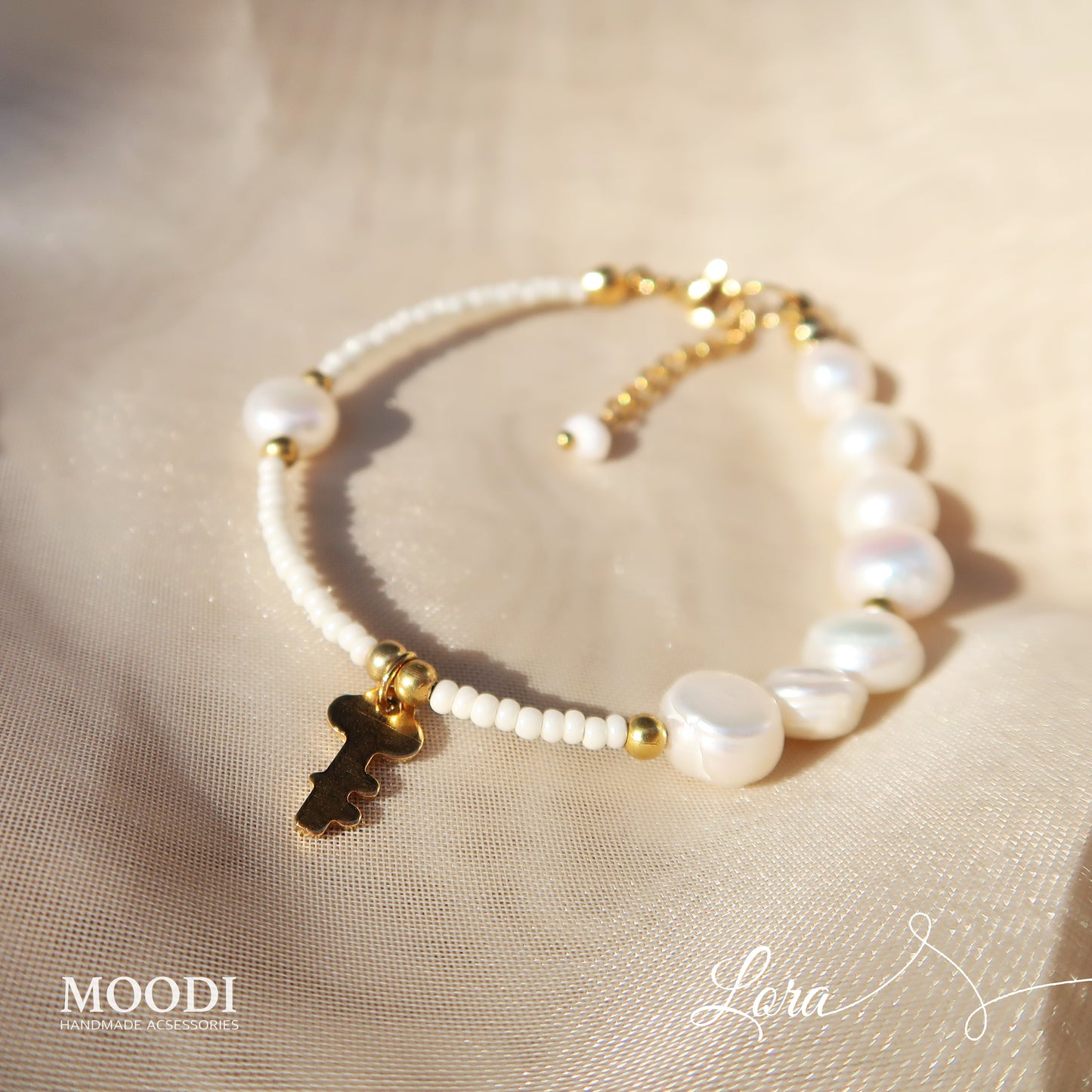 Гривна "Lora" - Key